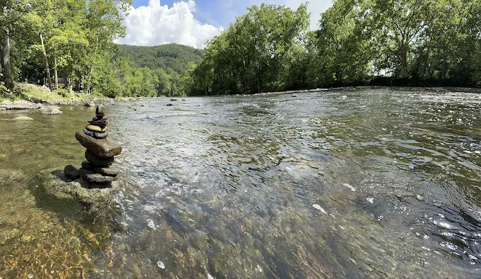 Riverside Campground Picture 7