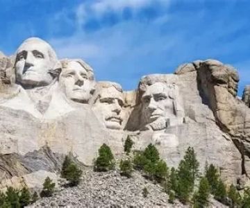 The Most Overrated Tourist Attractions in the US and What to Do Instead