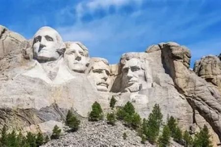 The Most Overrated Tourist Attractions in the US and What to Do Instead