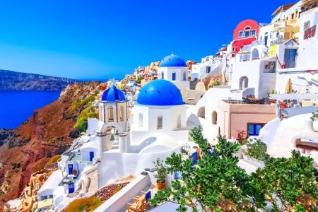 How to Enjoy Luxury Travel in Greece | Refined Travel