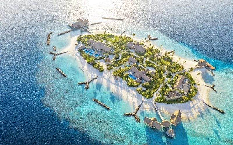 Luxury Beach Resorts in the Maldives: A 2025 Planner for Private-Island Bliss