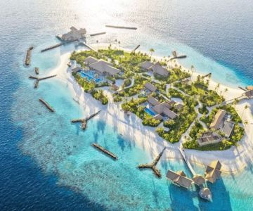 Luxury Beach Resorts in the Maldives: A 2025 Planner for Private-Island Bliss