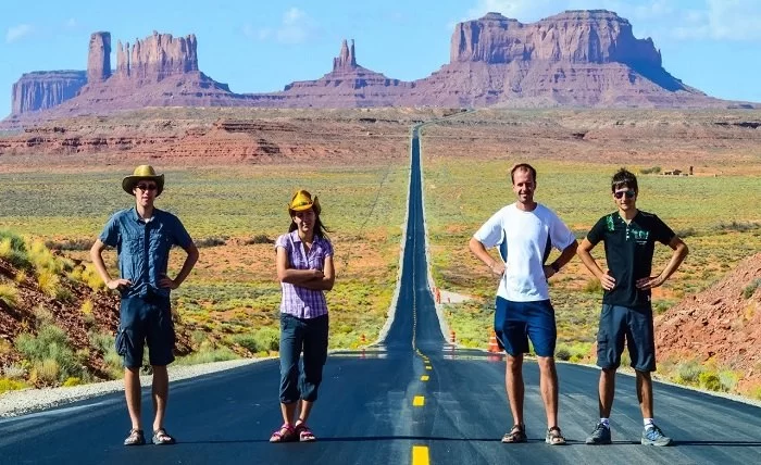 The Best Apps for US Road Trips in 2025: Plan, Save, Explore