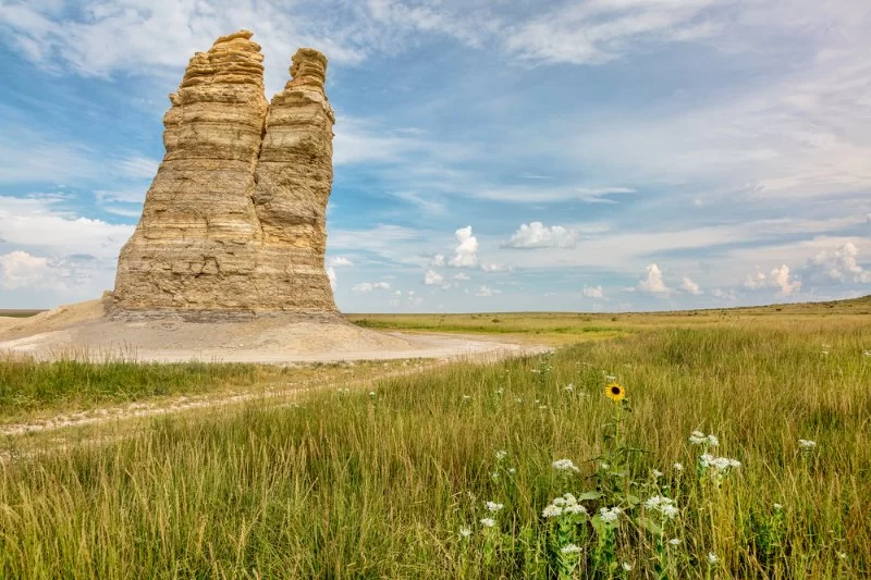 A Guide to the Best Time to Visit Kansas for Wide-Open Skies