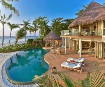 Best Time to Travel to Luxury Destinations: A Season-by-Season Guide