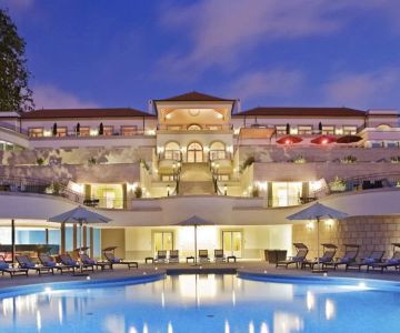 Top Luxury Hotels for a Romantic Getaway