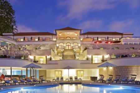 Top Luxury Hotels for a Romantic Getaway