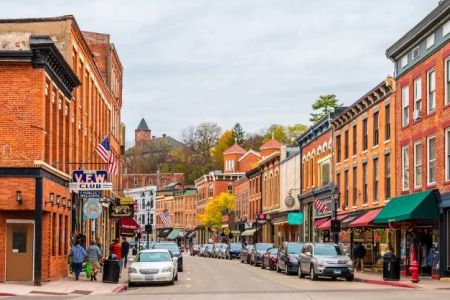 Must-See U.S. Small Towns with Big Culture and Charm for Your Next Getaway