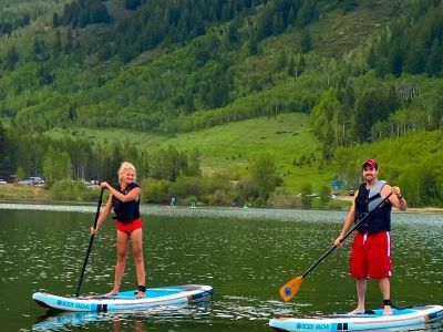 Best Places to Go Paddleboarding in U.S. Lakes – Top Locations for Water Adventures