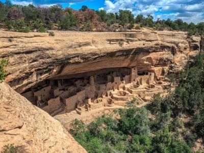 Best U.S. Destinations for Outdoor Rock Art Viewing: Explore Ancient Sites Across America