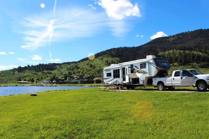 Best RV Parks Near Famous Hiking Destinations: Top Spots for Adventure