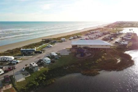 Best RV Parks with Easy Access to Water Activities | Refined Travel