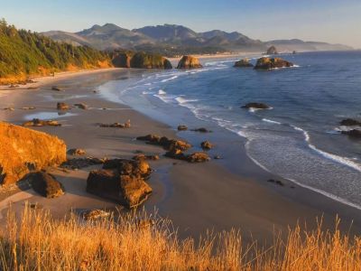 Guide to America’s Most Spectacular Crescent Beaches