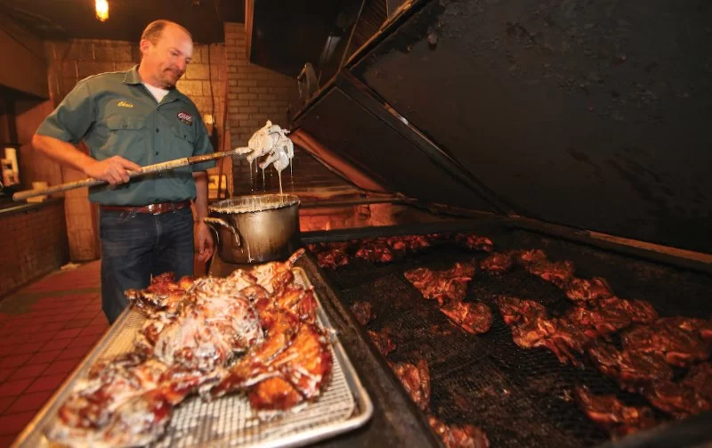 Best Places for U.S. Roadside BBQ and Smokehouse Tours
