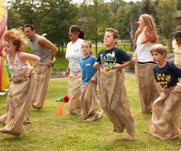 Best U.S. Destinations for Outdoor Family Games: Top Locations for Fun