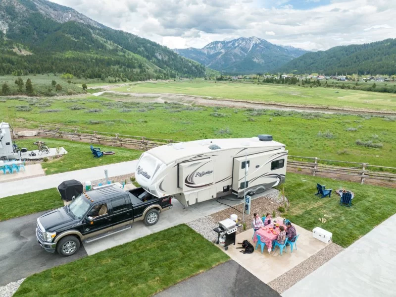Best RV Parks With Large Pull-Through Sites