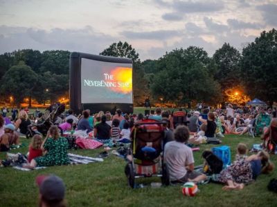 Best U.S. Destinations for Outdoor Film Screenings