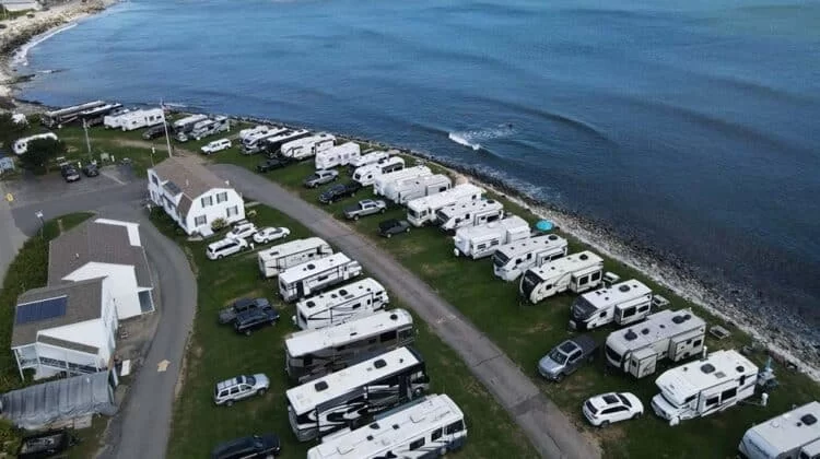 Best Campgrounds With Waterfront Picnic Areas