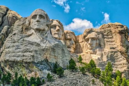 Guide to Visiting National Monuments Across the U.S.