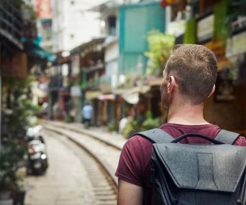 Tips for Staying Healthy While Traveling Long‑Term